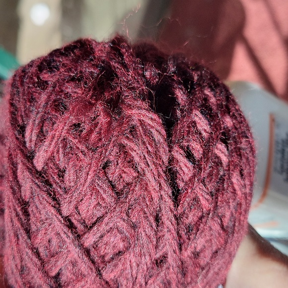 Aspen 100% Virgin Wool yarn - Picture 2 of 4